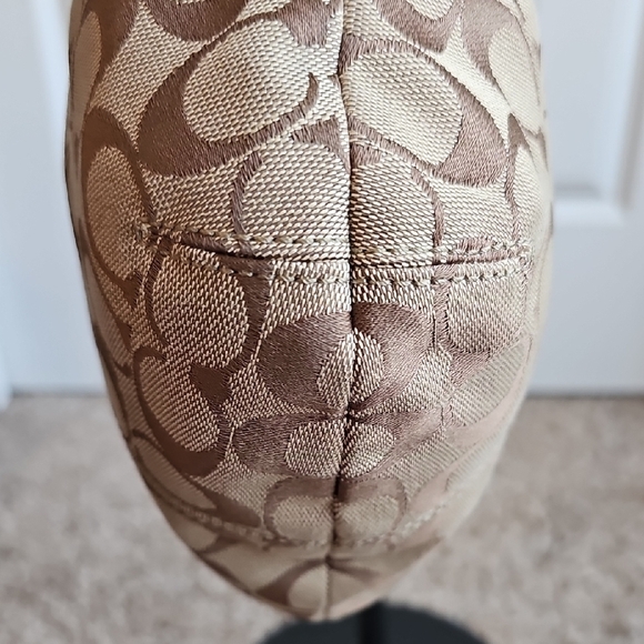 Coach Canvas Courier Crossbody Bag LIKE NEW - Picture 6 of 9